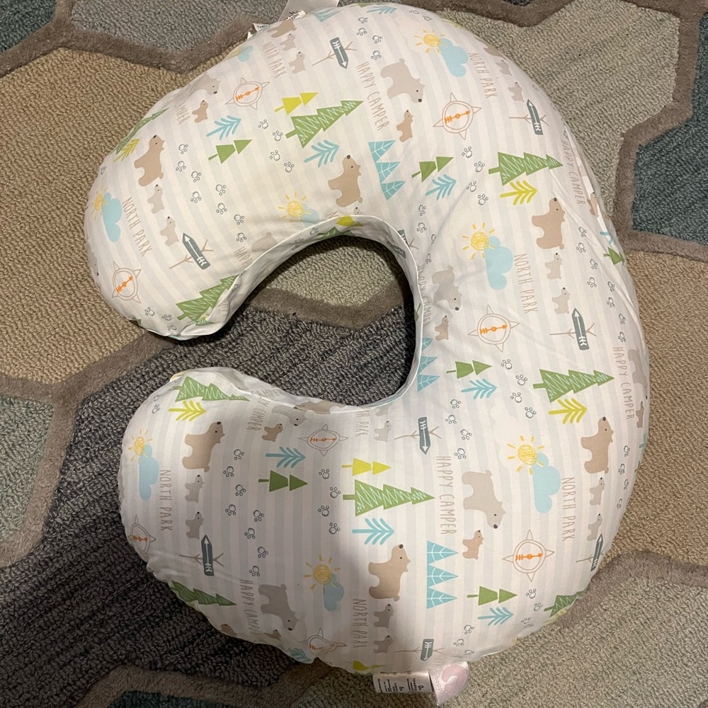 Boppy with woodland cover